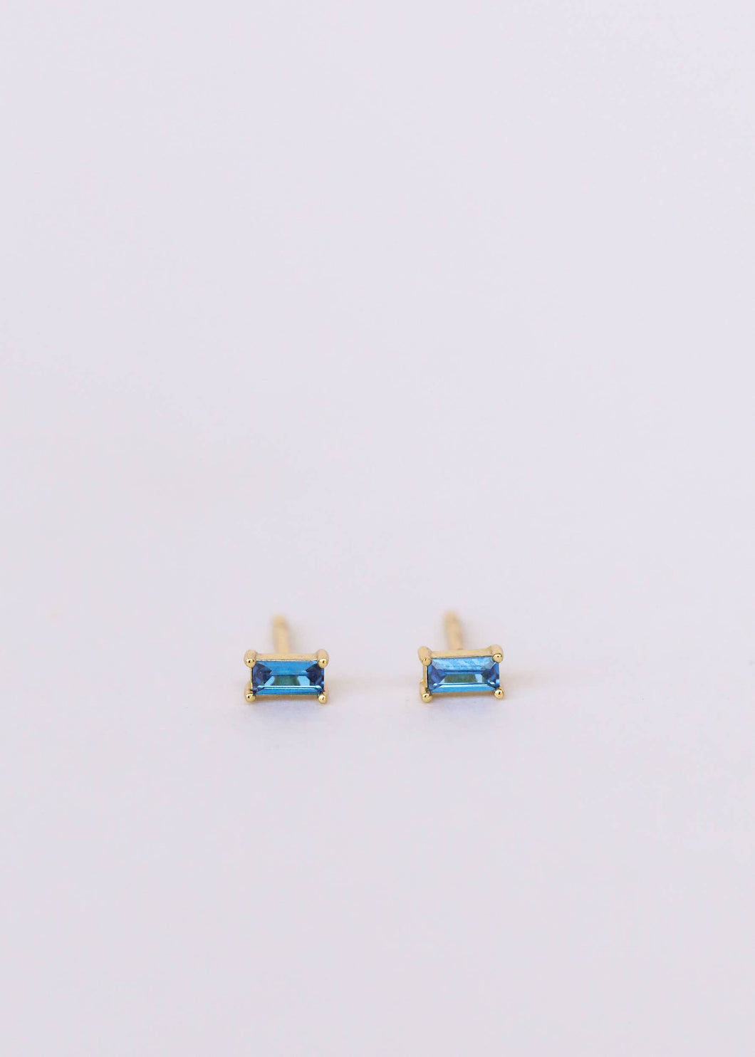 Baguette Studs Sapphire